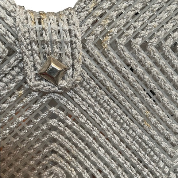 Vintage Handmade Gray Cross Stitch Plastic Canvas Woven Flower Accent Handbag - Picture 14 of 15